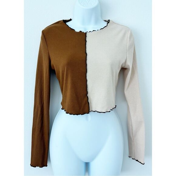 3/$15 SHEIN Two Tone Lettuce Trimmed Long Sleeve Cropped Ribbed Top Size Medium - Picture 2 of 15
